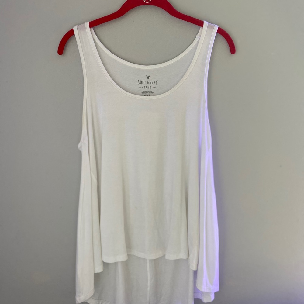 White soft & sexy American Eagle tank